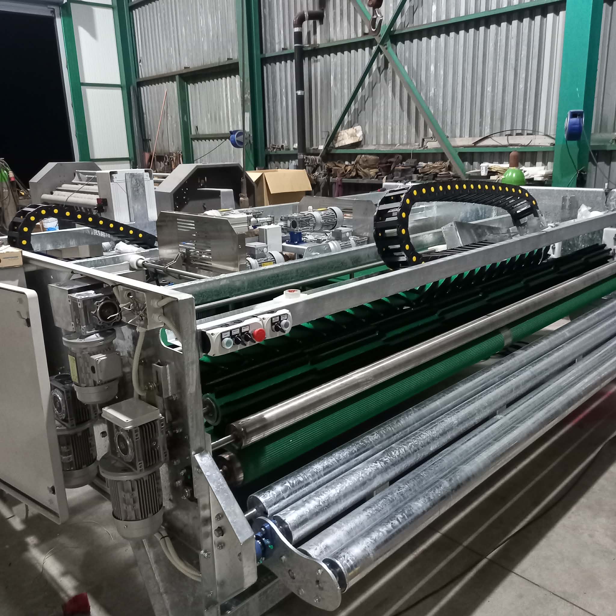 Μηχάνημα χαλιών Πλυντήριο Χαλιών - Αφοί Κατσάμπα